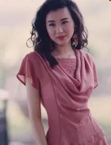 萧蔷因49还单身而太低的择偶标准不知大家有何共鸣？