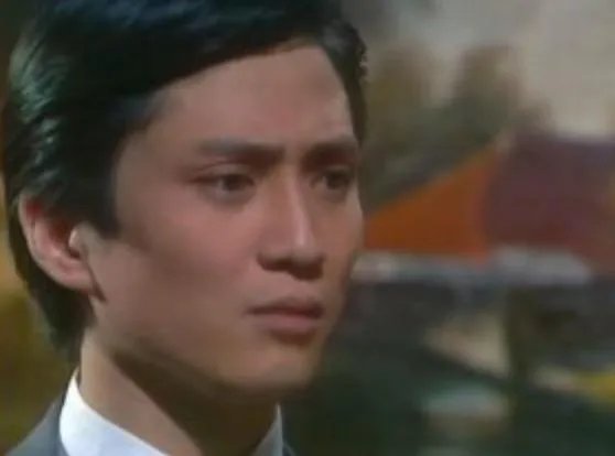 有哪些明星年轻时的颜值被低估了?