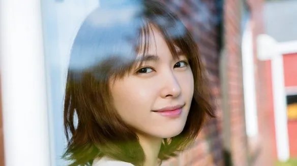 新垣结衣 吉冈里帆撞脸登热搜!网友:不是一个人?