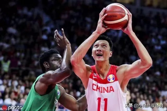 中国男篮73-86不敌尼日利亚，丢掉直通奥运会资格，李楠会下课吗？