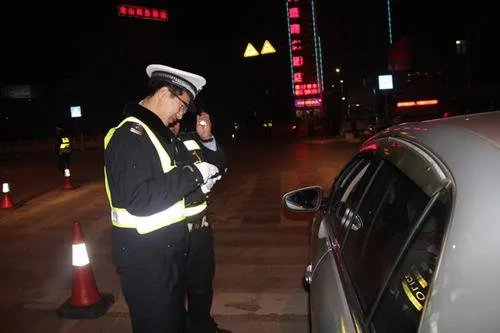 醉驾男子撞车逃逸致人死亡，会被判无期徒刑吗？