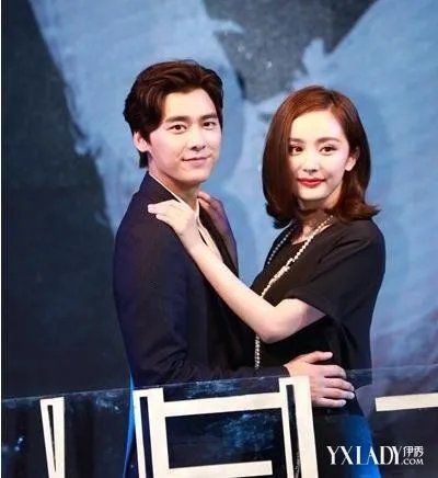 杨幂遭李易峰强吻图片大曝光两人拍摄《怦然星动》时常笑场