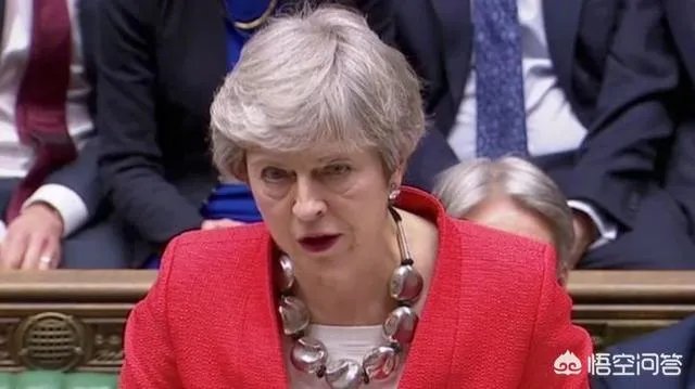 英国脱欧议案再次被议会否决，为何说这是英国首相一个人在战斗?她的执着为了什么？