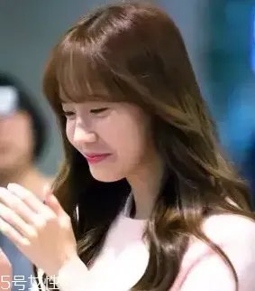 宽额头适合什么刘海?2018额头宽刘海图片