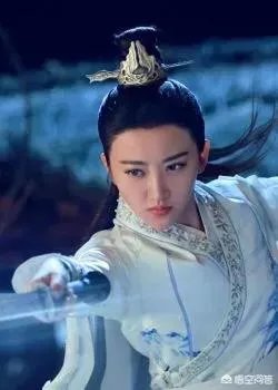 如何评价在《火王之破晓之战》的剧里景甜的表演实力？