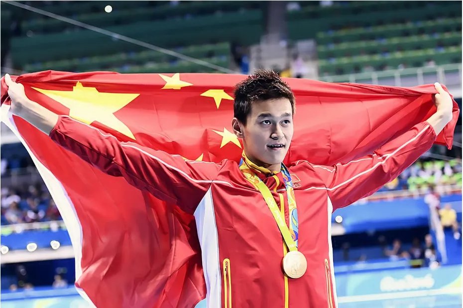 张继科录综艺受伤，孙杨怒删微博，现役的运动员真的适合跨界综艺吗？