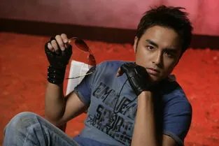 明道画烟熏妆被吐槽像中毒,你觉得呢?