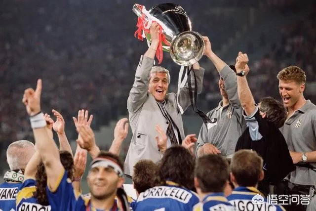 里皮在位三年，为何国足倒退秉性不改？韩、日足球为何能屡屡成功？