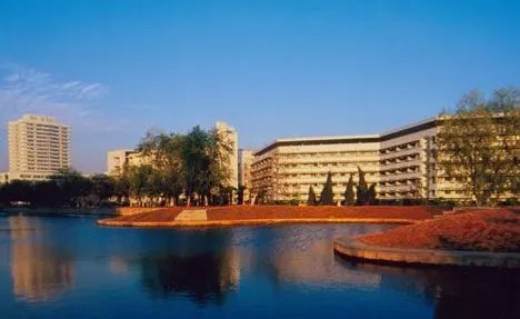 南京大学金陵学院几本是公办的吗