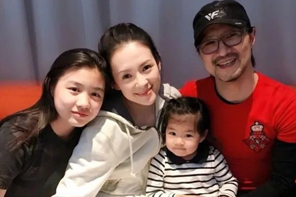 章子怡汪峰为大女儿庆生，为何网友却在讨论前妻葛荟婕？
