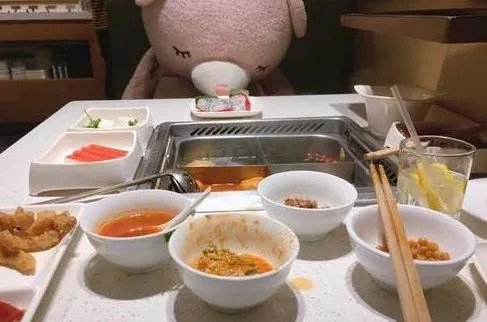 第一次去吃海底捞,怎么吃才能显得比较优雅?