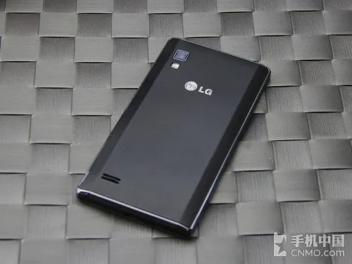4.7英寸大屏双核 LG Optimus L9初体验