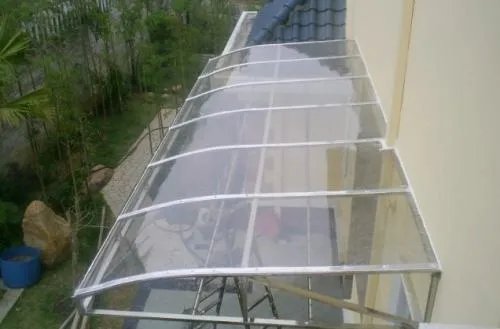 阳光板是什么材质