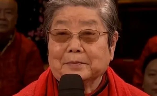 老旦表演艺术家李鸣岩去世，生前在业界的口碑如何？