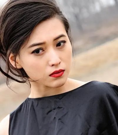 宁丹琳年轻照露点流出 身材凹凸性感撩人