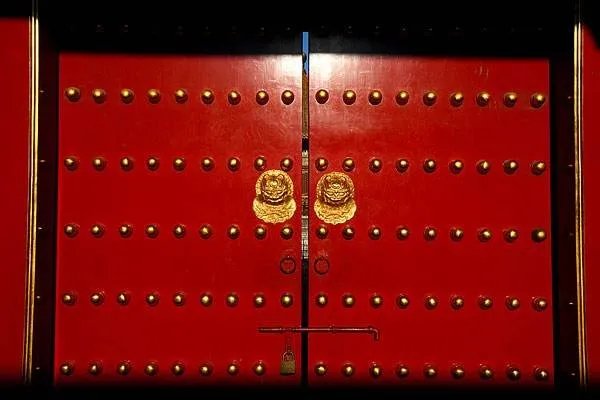 紫禁城六百岁生日快乐，最大正门为什么平时不怎么打开？