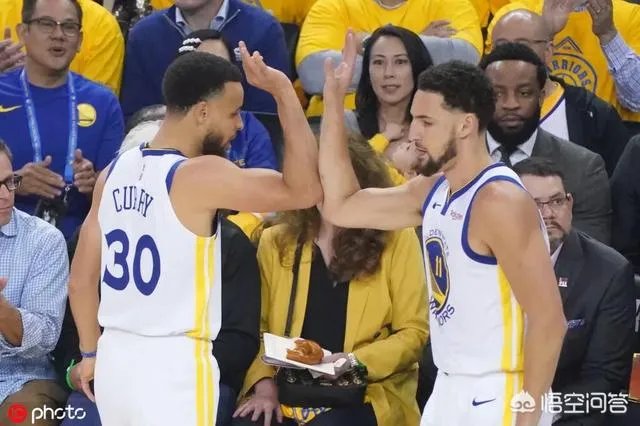 西决G1，库里狂轰36分+9记三分，利拉德仅得19分，如何评价两队核心的表现？