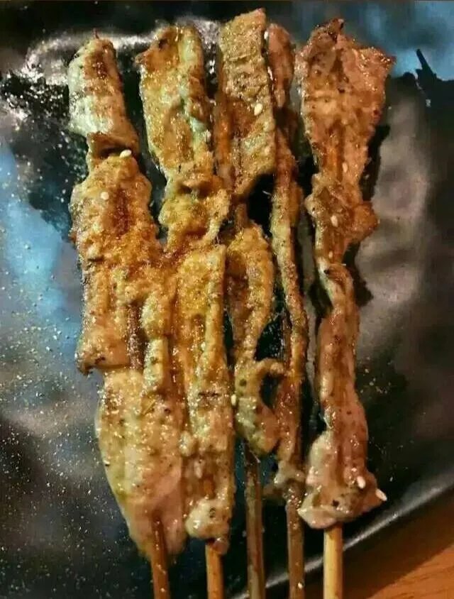 为何路边的烧烤有那么多人爱吃？