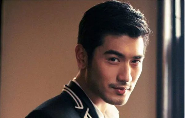 高云翔和高以翔有什么样的关系，难道真是亲兄弟吗？