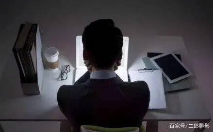 常州29岁小伙连续熬夜加班突发中风，身体出现了哪些症状？