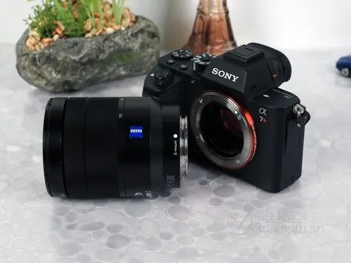 4240万全画幅 索尼A7R II微单深圳12800元