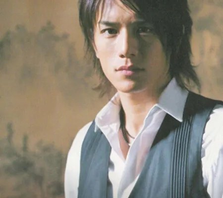 泷泽秀明女友是谁？  与铃木亚美恋情曝光