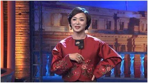 金星怼了娱乐圈那么明星大腕,为何无人回怼,金星在娱乐圈是怎样的存在?