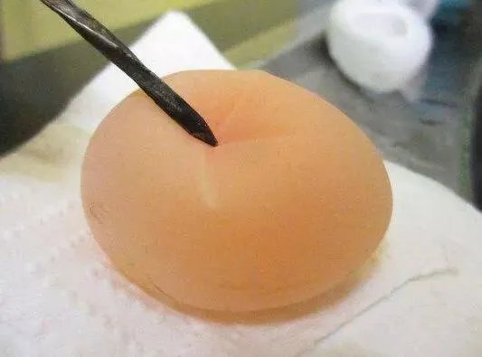 鸡为什么会下双黄蛋？