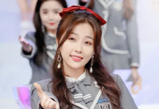 虞书欣是一个什么样的人？她的性格怎么样？