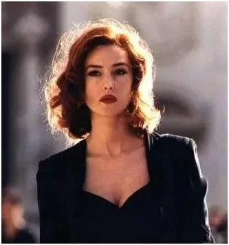 你认为电影电视剧里最漂亮的女主角是谁?