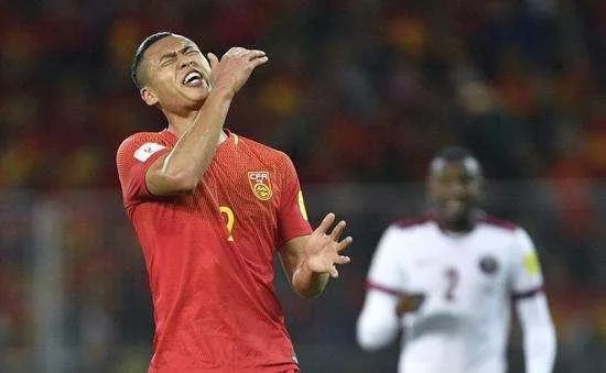 如何看待小将林良铭在阿尔梅里亚队的发展前景?