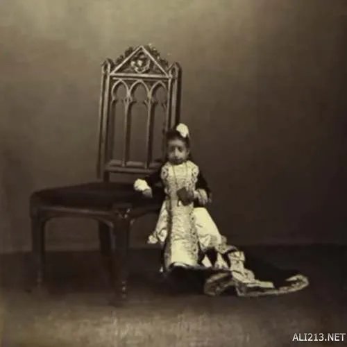 他们都是真实存在！19世纪风靡欧美的“畸形秀”明星