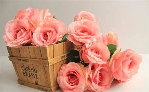 送闺蜜订婚礼物排行榜有哪些 闺蜜订婚要不要包红包