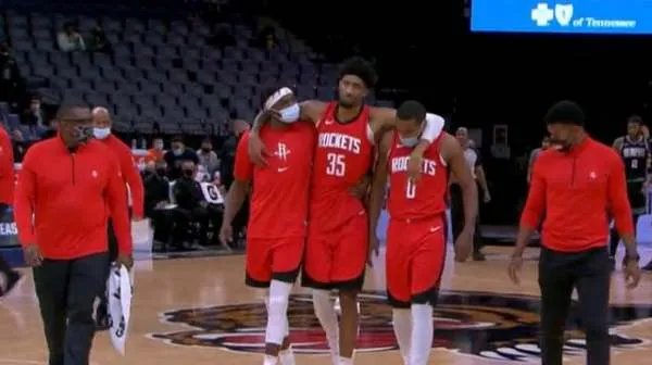 奥拉迪波表现糟糕，火箭应该交易他吗？