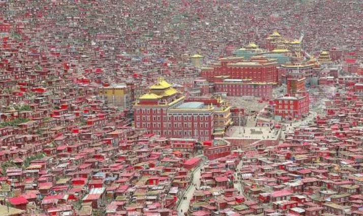 天葬礼真实照片：揭秘色达天葬全过程（图文）