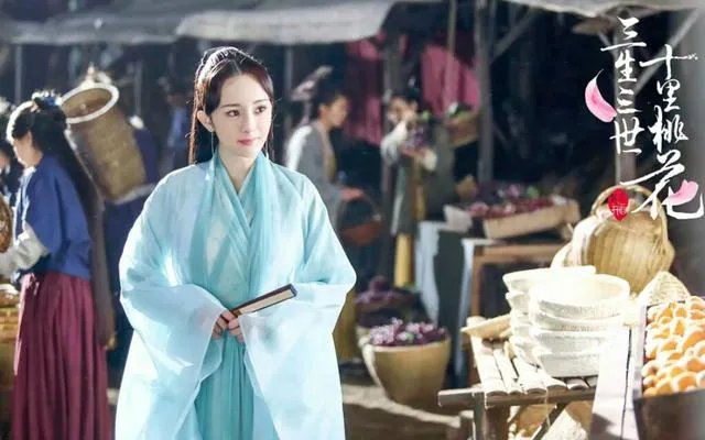 如何看待杨幂在三生三世使用替身？