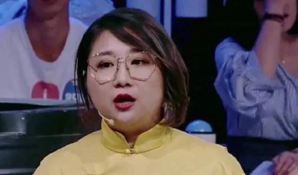 《奇葩说》宣布傅首尔董婧退出节目的原因是因为不和吗？