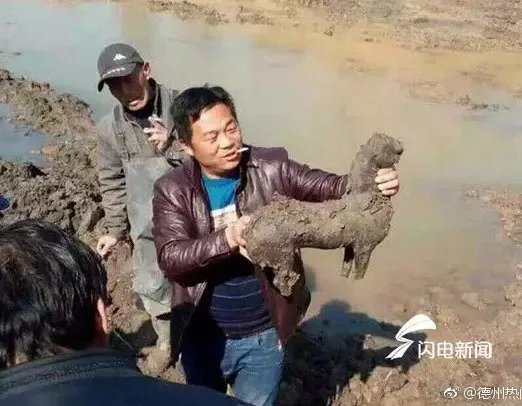 扩建鱼塘挖出古墓是怎么回事