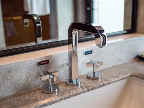 下水管堵塞了怎么能把它疏通