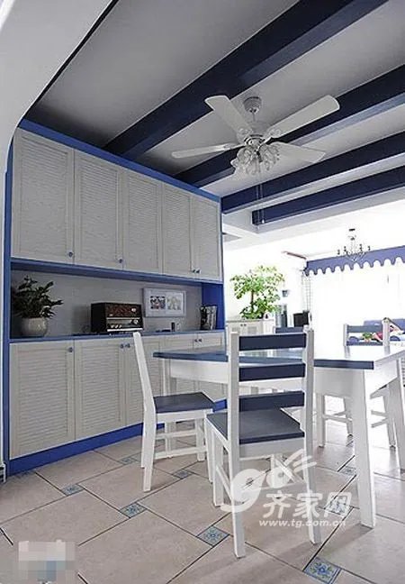 蓝白涂料改装二手房 97平清新可爱地中海家