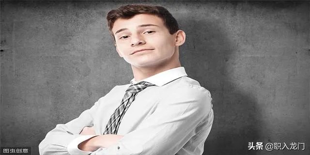 带上女朋友参加领导饭局，领导夹了青椒给女友。这有什么含义吗？