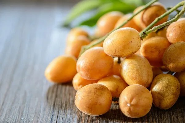 三种人不能吃黄皮果