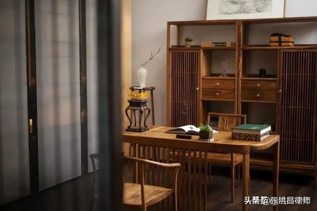 客观评价一下张伟丽和乔安娜个人能力，不吹不黑？