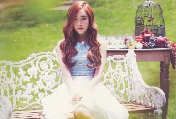 你知道郑秀妍退团的原因是什么吗?