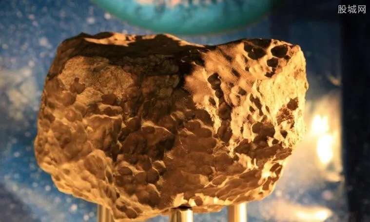 云南坠落陨石年龄 一块陨石价格卖得达16万元