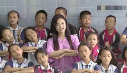 玖月奇迹王小玮宣布离婚后首现身，她状态怎么样