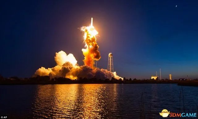 实在太震撼 NASA曝光“天鹅座”飞船爆炸现场近照