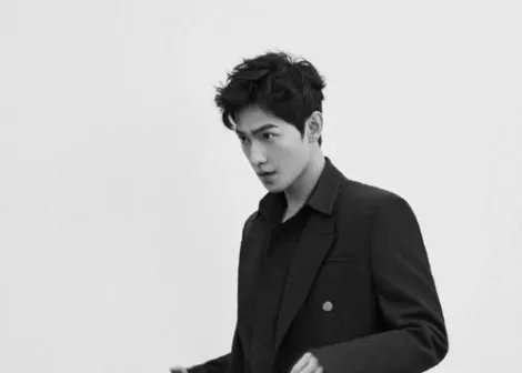 杨洋羊毛发型尽显魅力，他有哪些出圈的造型？