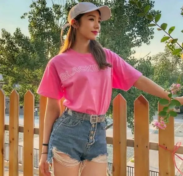 孟美岐的哭是其团队在炒作吗？为什么？