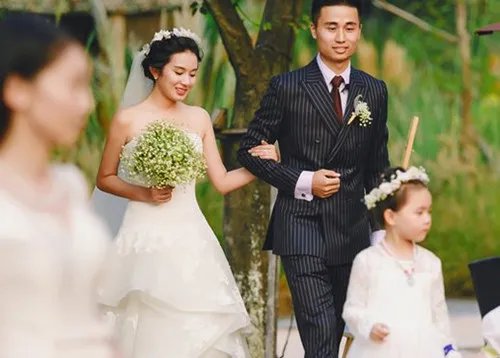 婚礼上适合唱的歌有哪些  好听的婚礼歌曲大全2017